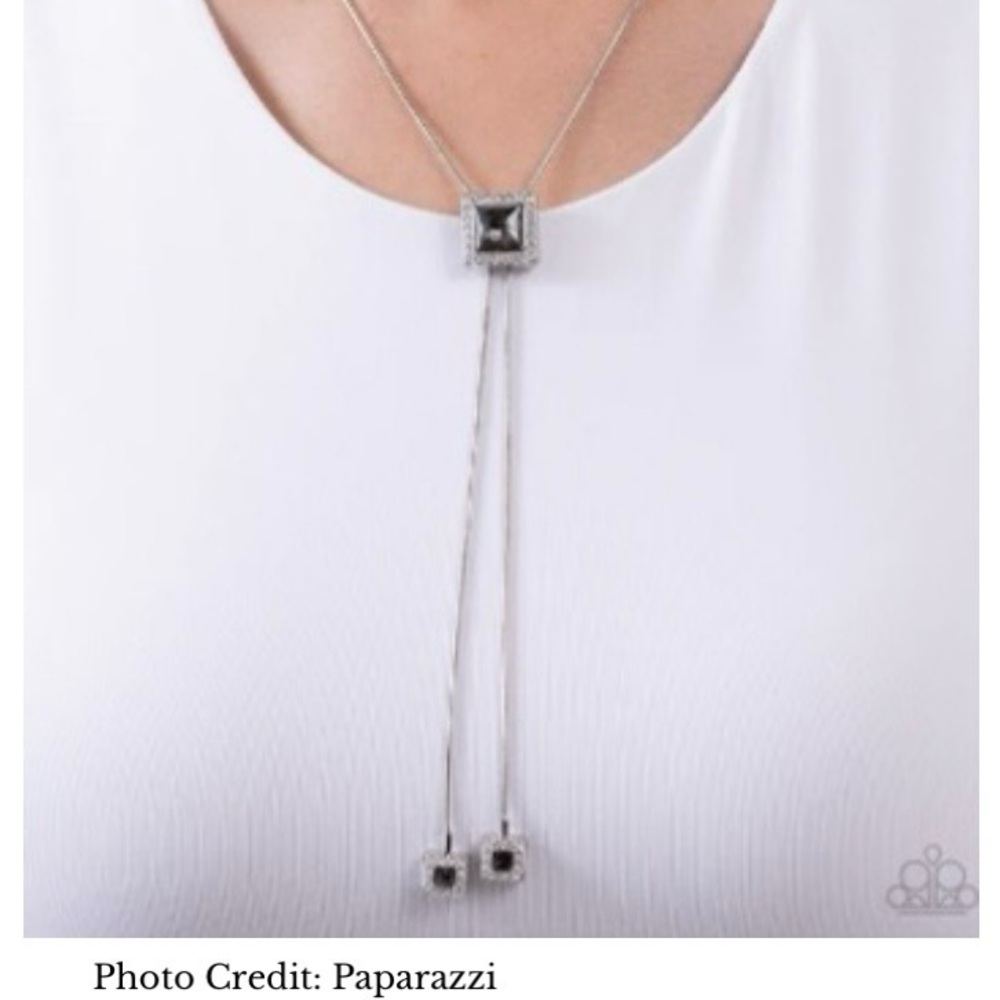 NWT Paparazzi Bolo Necklace